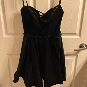 La Femme Black velvet dress